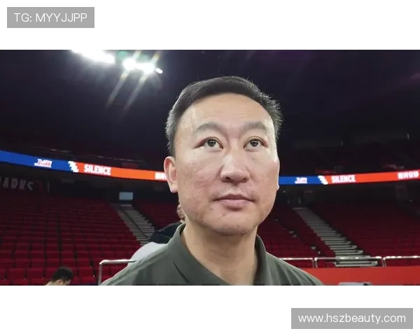 刘维伟回应网友请求已抱过杨瀚森表示要相信他一定没问题 刘维伟回应网友请求已抱过杨瀚森表示要相信他一定没问题